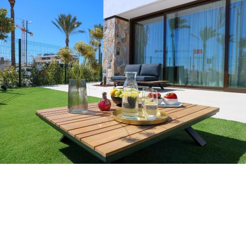 Luxury 3 Bedroom villa, Santa Rosalia Lake and Life Resort