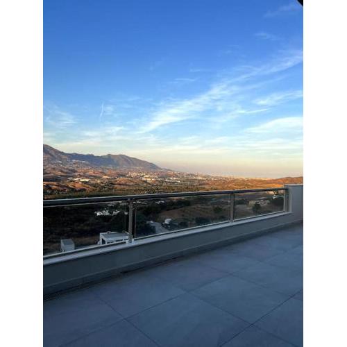 Luxury 3BR apartment with sea view in La Cala Golf Resort