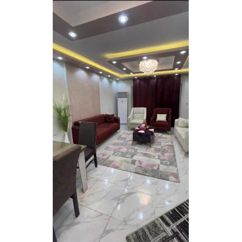 LUXURY 4 BEDROOM CONDO