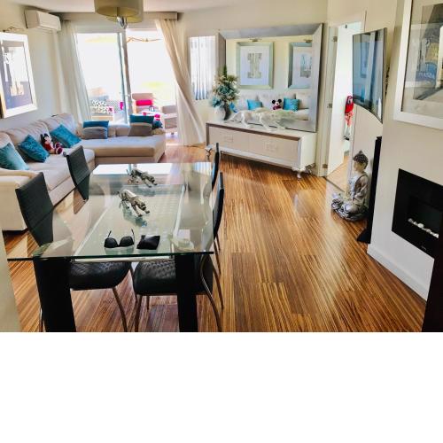 Luxury Apartament in Marina