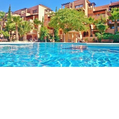 Luxury Apartment 10 min stroll to Villamartin Plaza