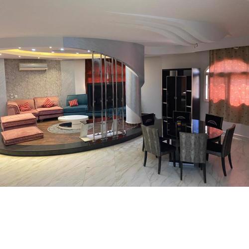 Luxury apartment in front of the AUC