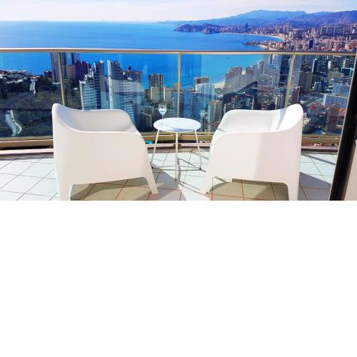 Luxury apartment on the 40th floor with amazing views