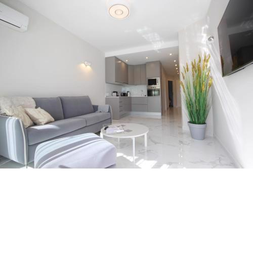 Luxury Apartments in first beach line with pool