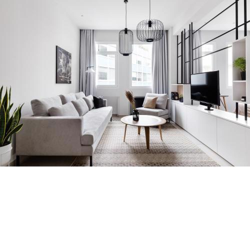 Luxury Apartments in Plaka by UPSTREET