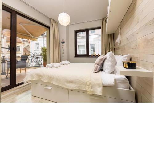 Luxury Central Apartment