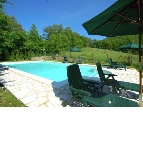 Luxury Cottage in Lisciano Niccone Umbria with Swimming Pool