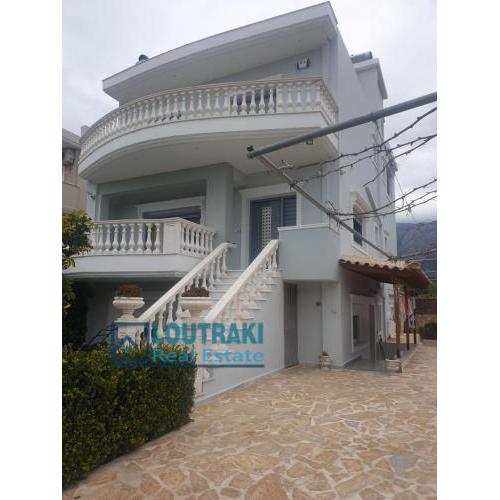 Luxury Detached house near the sea