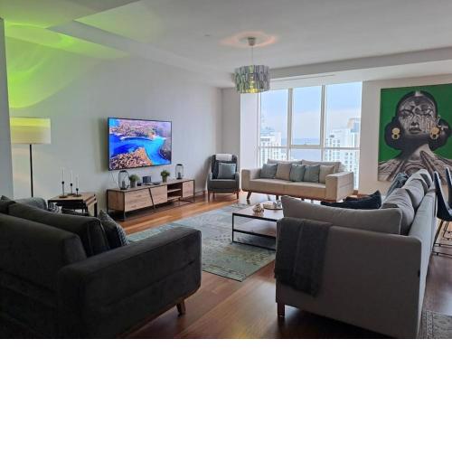 Luxury Exclusive 5BD Penthouse elite neighborhood