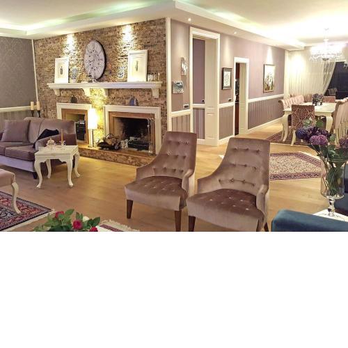 Luxury Flat 260sqm. Shopping/living 3 rooms 2 bath