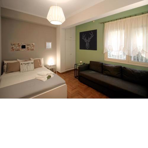 Luxury flat in Kolonaki, 3’ Metro