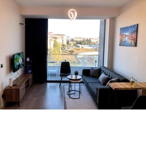 Luxury flat with Sea & City view - Gym & Parking ( 93 )