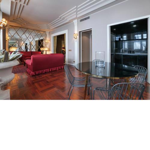 Luxury Galleria Apt - Milan Duomo