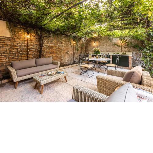 Luxury Garden House La Baruffa- Dimora Italia Collection -