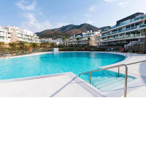 Luxury ground floor apartment Higuerón West