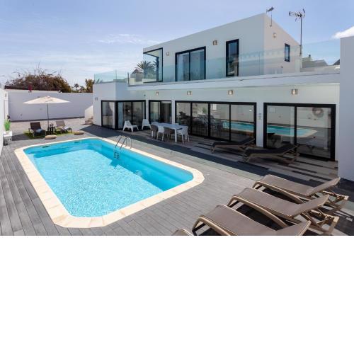 Luxury Holiday Villa AZUL - heated Pool -Wifi - Seaview - Beach
