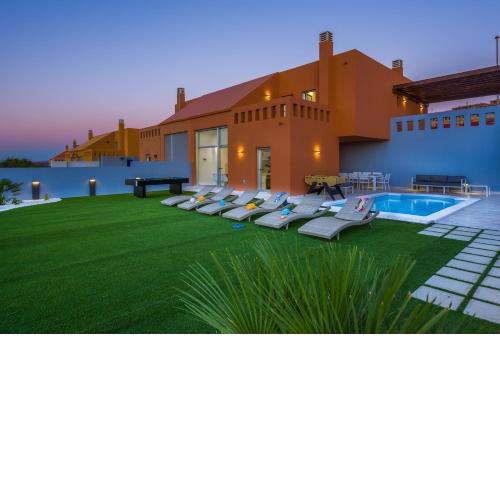 LUXURY HOUSE OCEAN VIEWS