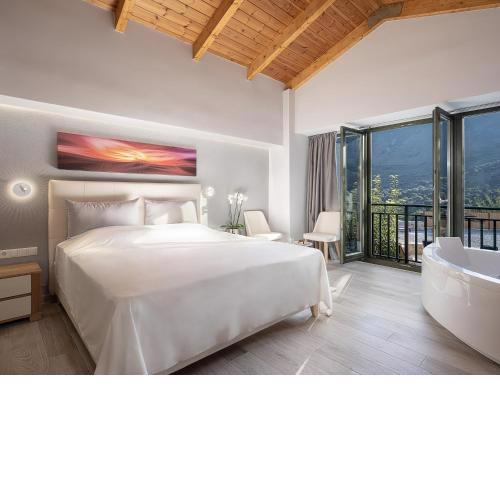 Luxury love nest with hot tub & heated pool