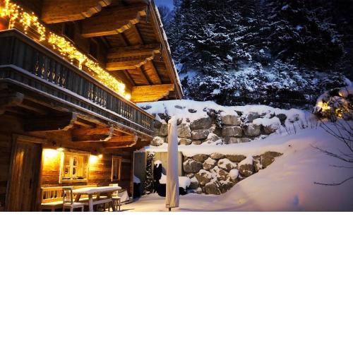 Luxury mountain chalet near lake with gym, sauna & whirlpool