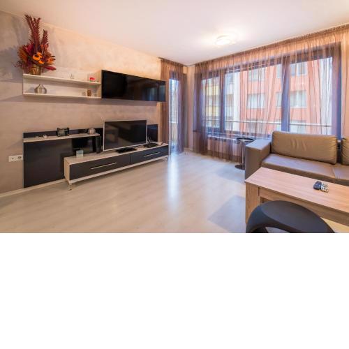 Luxury One Bedroom Suite, Doorman, Limited Access, Lozenec Area