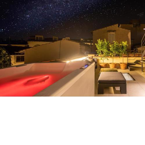 Luxury penthouse in the heart of Florence
