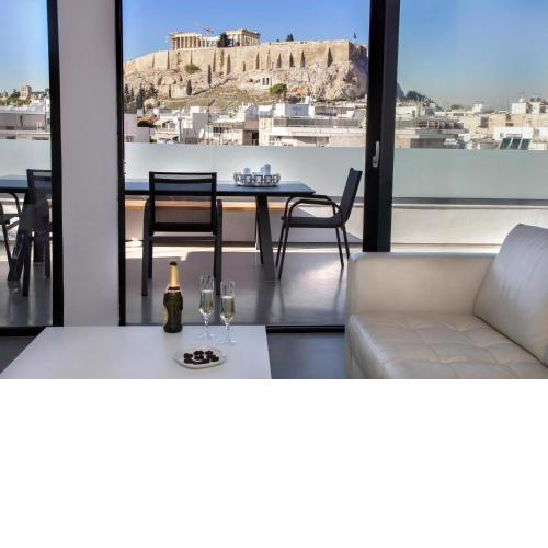Luxury Penthouse touching the Acropolis by GHH