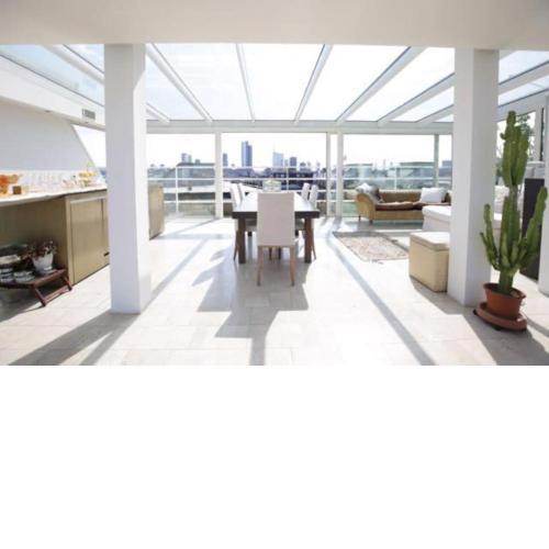 Luxury Penthouse with Stunning View and Hammam