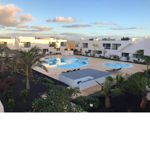 Luxury pool apartment at Casilla de Costa