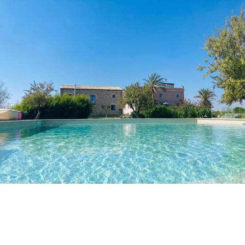 Luxury retreat in the sicilian countryside