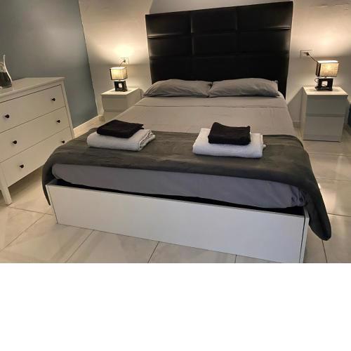 LUXURY ROOMS IN APARTMENT SHARED A LOS CRISTIANOS PLAYA AIRE CONDITIONER Habitaciones privada STANZA