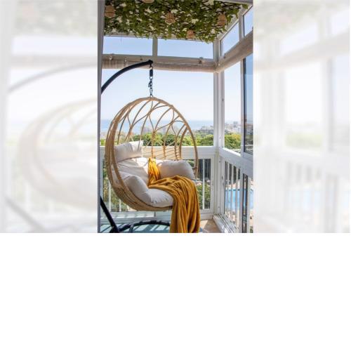 luxury sea-view apartment