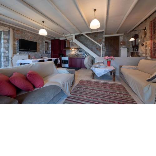 Luxury Stonehouse Verga
