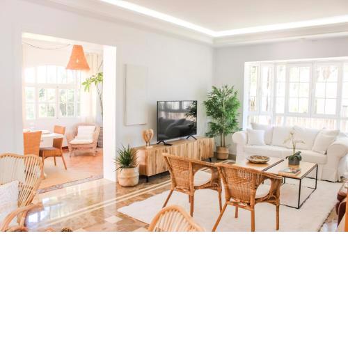 LUXURY STYLE VILLA AURORA Roche