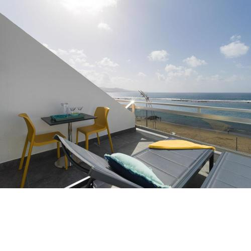 Luxury Suite Over The Beach