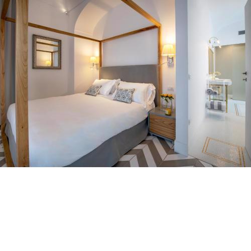 Luxury Suite with Terrace