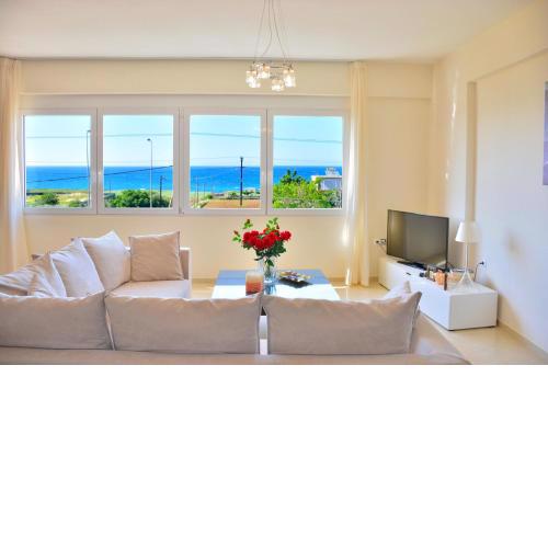 Luxury Suites in Stavromenos