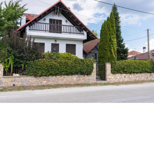 Luxury Traditional Villa