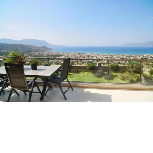 Luxury Villa Argi infinity pool under constraction