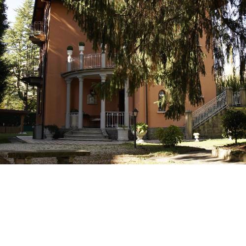 Luxury Villa Barzio