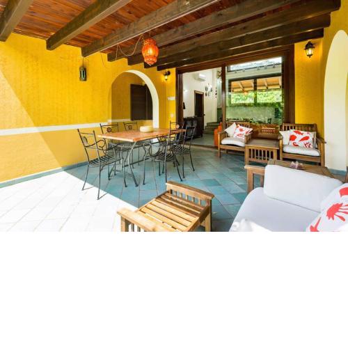 Luxury Villa Bibi with pool in Capo BOI Villasimius with private beach