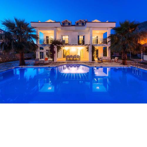 Luxury Villa for 8 People in Fethiye, Ölüdeniz - Awz168