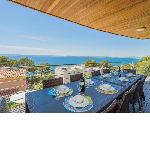 Luxury villa in Alcudia with private pool