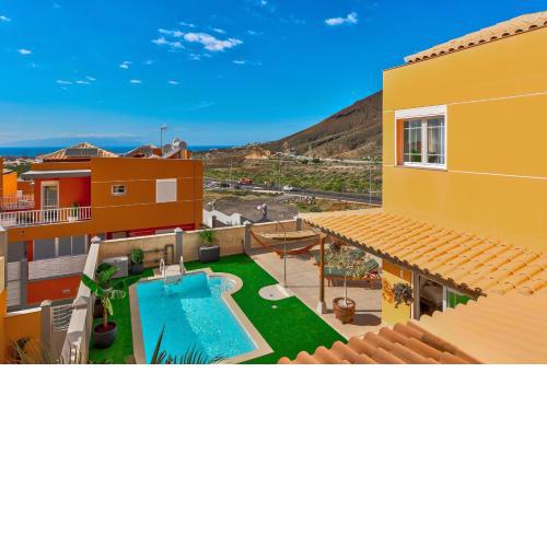 Luxury villa in Los Cristianos