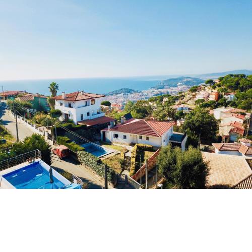 Luxury villa Investingspain with sea views, pool and jacuzzi