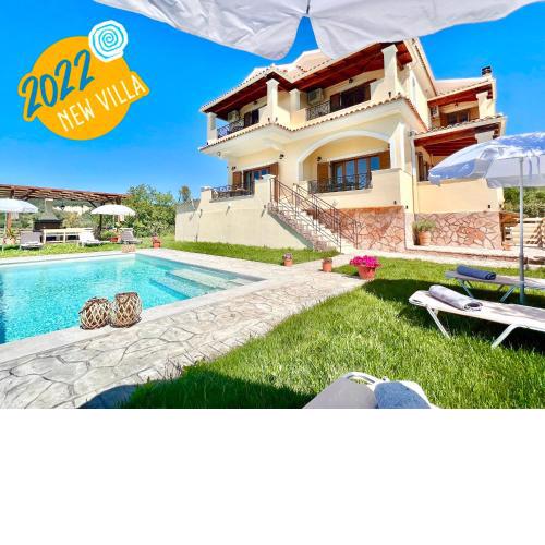 Luxury Villa Makris with private heatable pool