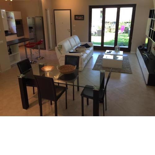 Luxury Villa Park