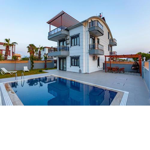 Luxury Villa Suitable for Large Groups of 7 People Serik, Belek - Awz164