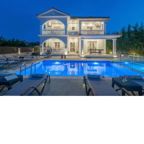 Luxury Villa Vanato & Pool