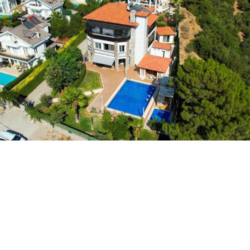 Luxury Villa with Pool and Jacuzzi Fethiye TR