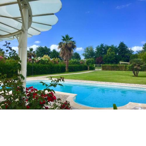 Luxury Villa with pool